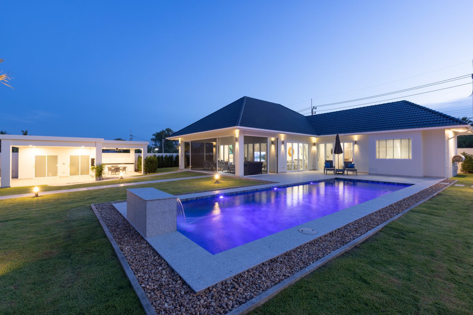 Moutionside 142 1 1536x1024